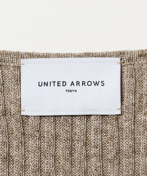 UNITED ARROWS(ユナイテッドアローズ)の「ノースリーブ カラー ニット ‐ウォッシャブル‐(タンクトップ・レディース・ケリーグリーン/ブラウン系・FREE)」の9枚目の写真