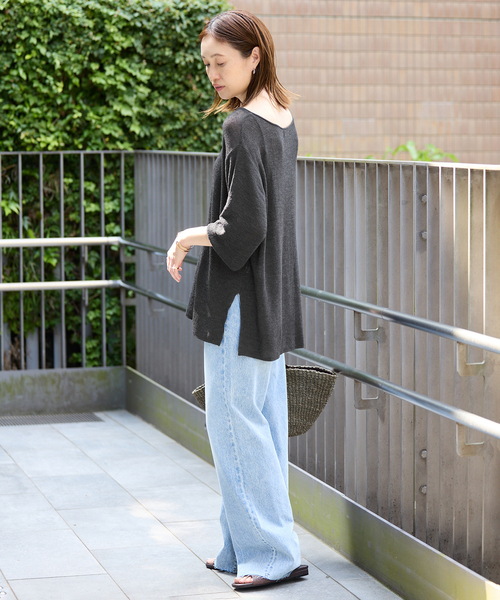 SLOBE IENA(スローブイエナ)の「《追加》畔オーバープルオーバー(ニット/セーター・レディース・ベージュ/チャコールグレー・FREE)」の5枚目の写真