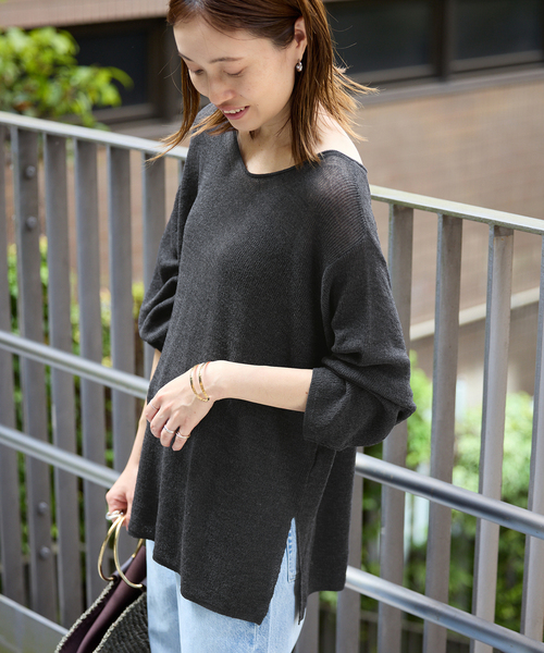 SLOBE IENA(スローブイエナ)の「《追加》畔オーバープルオーバー(ニット/セーター・レディース・ベージュ/チャコールグレー・FREE)」の9枚目の写真