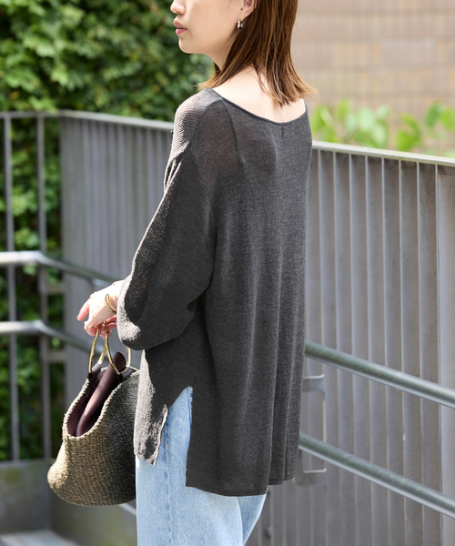 SLOBE IENA(スローブイエナ)の「《追加》畔オーバープルオーバー(ニット/セーター・レディース・ベージュ/チャコールグレー・FREE)」の11枚目の写真