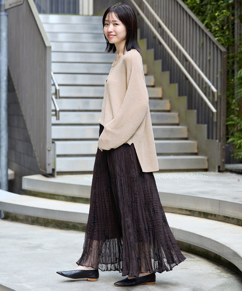 SLOBE IENA(スローブイエナ)の「《追加》畔オーバープルオーバー(ニット/セーター・レディース・ベージュ/チャコールグレー・FREE)」の21枚目の写真