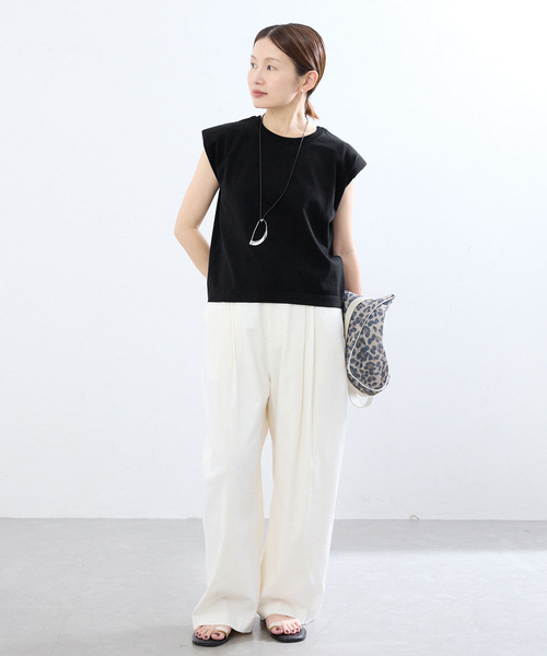 IENA（イエナ）の「《手洗い可能》パワーショルダースリーブレスニット（ニット/セーター・レディース・ブラック/チャコールグレー・FREE）」の3枚目の写真