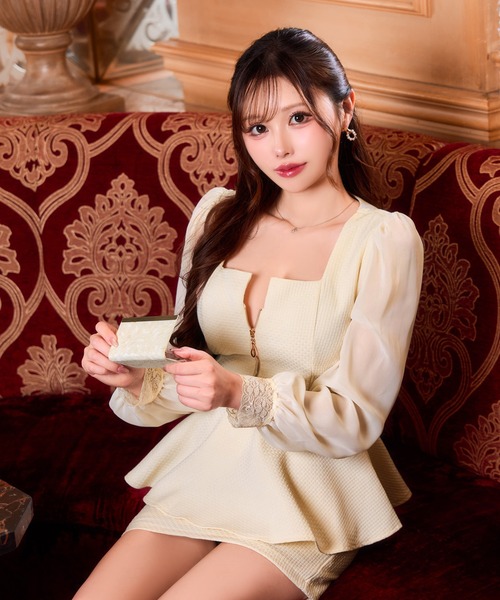DAZZY(デイジー)の「チュール袖ペプラム谷間ジップタイトミニ丈キャバドレス(ドレス・レディース・アイボリー・L/M/LL)」の9枚目の写真