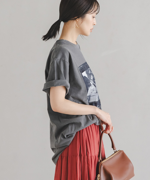Couture d'adam(クチュールドアダム)の「COUTURE D'ADAM T-Shirt/Jane Shades W Frame(Tシャツ/カットソー・レディース・チャコールグレー/ホワイト・38)」の5枚目の写真