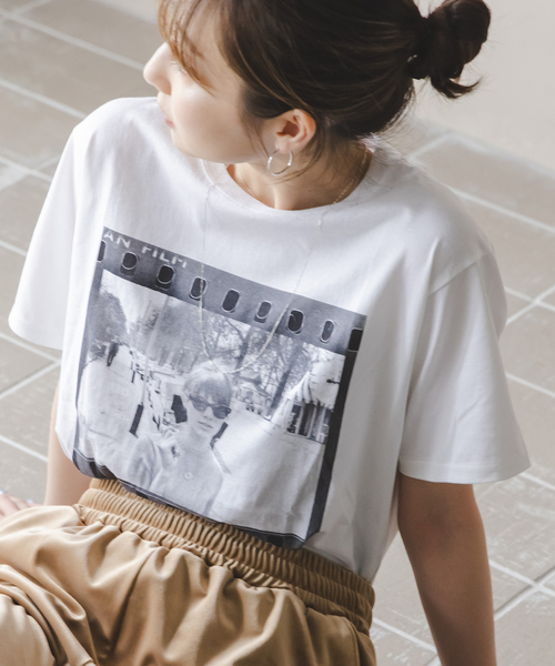 Couture d'adam(クチュールドアダム)の「COUTURE D'ADAM T-Shirt/Jane Shades W Frame(Tシャツ/カットソー・レディース・チャコールグレー/ホワイト・38)」の11枚目の写真