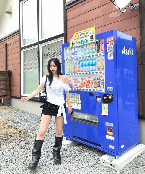 DEINET（ダイニット）の「STUD POCKET BAG IN BLACK（ショルダーバッグ・レディース・その他・FREE）」の16枚目の写真