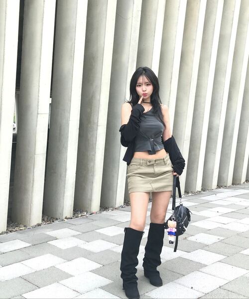 DEINET（ダイニット）の「STUD POCKET BAG IN BLACK（ショルダーバッグ・レディース・その他・FREE）」の18枚目の写真