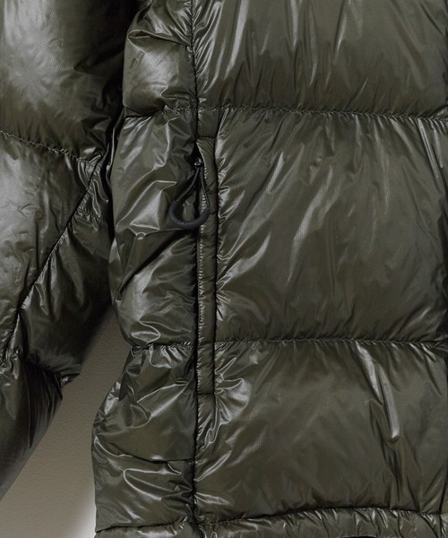NANGA(ナンガ)の「NANGA/ナンガ MOUNTAIN LODGE DOWN JACKET ラグランスリーブ パッカブル ダウンジャケット アウター アウトドア 2026年秋冬 秋服 冬服(ダウンジャケット/コート・メンズ・ブラック/モカ/オリーブ・S/M/L/XL)」の11枚目の写真