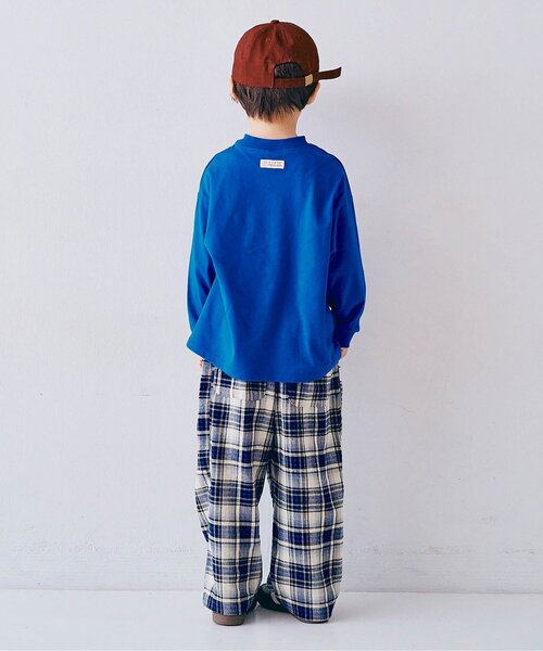 p.premier（ピードットプルミエ）の「イロチ買いしたいバリエーショングラフィックロンT（Tシャツ/カットソー・キッズ・ブルー/キャメル/グリーン/パープル/ブラウン/アイボリー/ネイビー/レッド/オフホワイト/マスタード/イエロー/ターコイズブルー・120/100/110/80/90/130/140）」の15枚目の写真