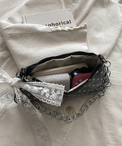 mebole(メボレ)の「dot chain shoulder bag(ショルダーバッグ・レディース・ホワイト/ブラック/レッド・FREE)」の7枚目の写真