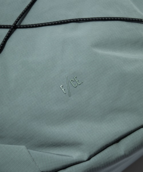 F/CE. （エフシーイー）の「F/CE. TEXNIC ROLL TOP SHOULDER / エフシーイー テックスニック ロールトップ ショルダー（ショルダーバッグ・メンズ・ブラック・FREE）」の3枚目の写真