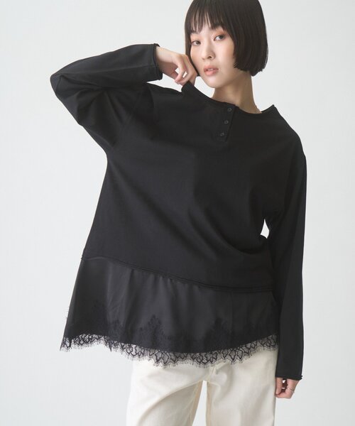 CIAOPANIC TYPY(チャオパニックティピー)の「∴【前後2WAY】ヘンリーネックサテンレースドッキングシアースラブTee(Tシャツ/カットソー・レディース・オフホワイト/ブラウン/ブラック・ONE SIZE)」の3枚目の写真