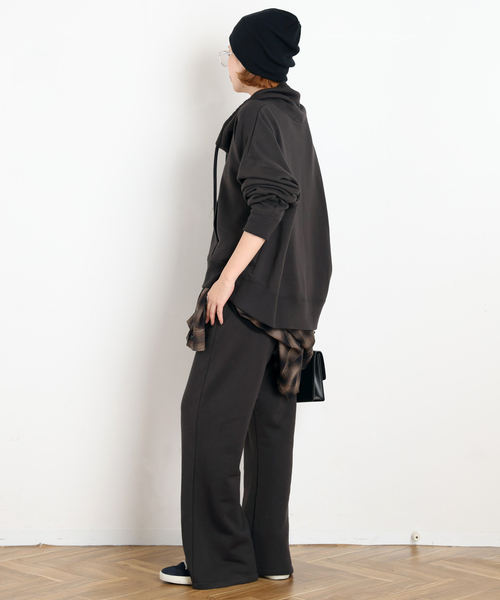AP STUDIO(エーピーストゥディオ)の「Wool mix loose-neck sweat(Tシャツ/カットソー・レディース・ベージュ/スミクロ・FREE)」の6枚目の写真