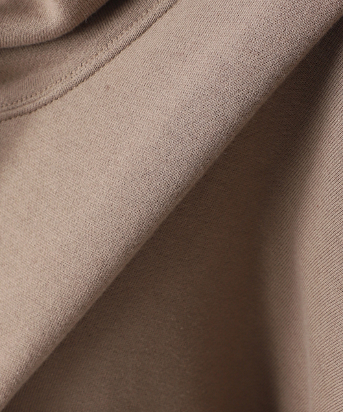 AP STUDIO(エーピーストゥディオ)の「Wool mix loose-neck sweat(Tシャツ/カットソー・レディース・ベージュ/スミクロ・FREE)」の4枚目の写真