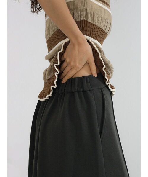 FIKA.(フィーカ)の「Sweat narrow skirt(スカート・レディース・グレー/ブラウン/ブラック・FREE)」の21枚目の写真