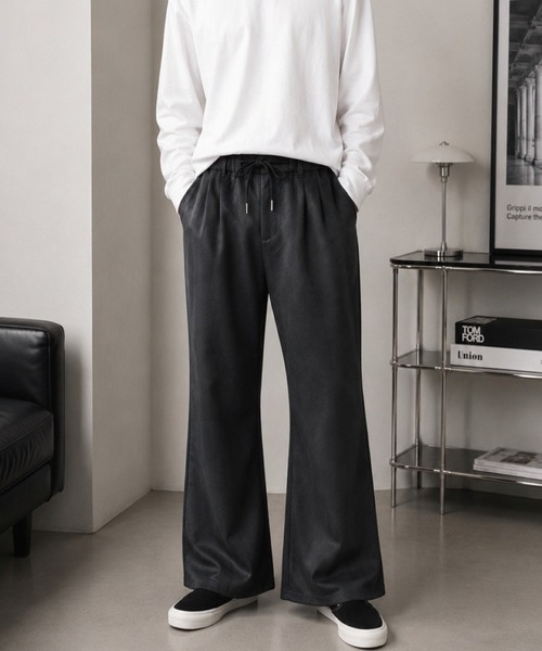 VIBGYOR(ヴィブジョー)の「【Bls】 【ZM】【Bling Leads】ダンボールフェイクスエード ワイドパンツ(BL)(その他パンツ・メンズ・グレー/スミクロ/ブルー/ブラック・LARGE)」の1枚目の写真