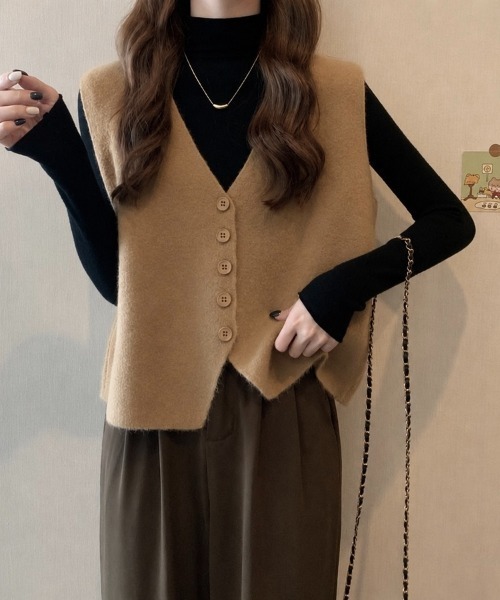 Beststore(ベストストア)の「ニットベスト レディース Vネック 前開き レトロ 韓国 秋冬 トップス(ベスト・レディース・オレンジ/カーキ/ダークブラウン/キャメル/アイボリー・FREE)」の4枚目の写真