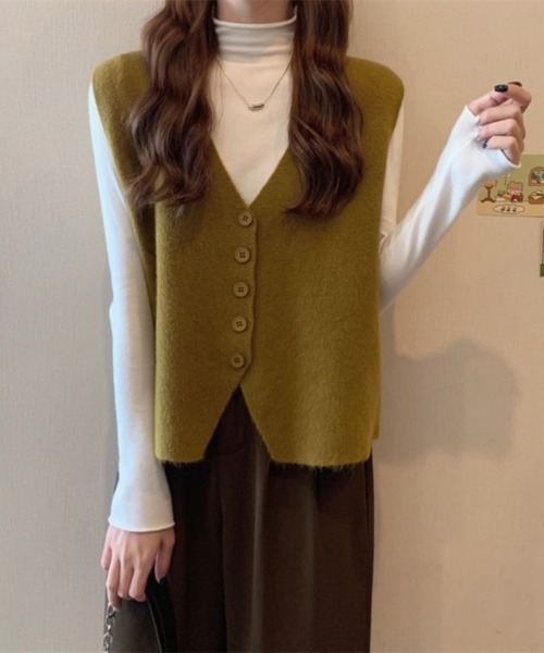 Beststore(ベストストア)の「ニットベスト レディース Vネック 前開き レトロ 韓国 秋冬 トップス(ベスト・レディース・オレンジ/カーキ/ダークブラウン/キャメル/アイボリー・FREE)」の3枚目の写真