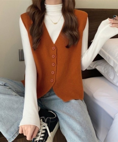 Beststore(ベストストア)の「ニットベスト レディース Vネック 前開き レトロ 韓国 秋冬 トップス(ベスト・レディース・オレンジ/カーキ/ダークブラウン/キャメル/アイボリー・FREE)」の5枚目の写真