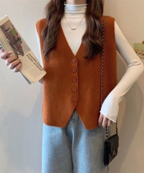 Beststore(ベストストア)の「ニットベスト レディース Vネック 前開き レトロ 韓国 秋冬 トップス(ベスト・レディース・オレンジ/カーキ/ダークブラウン/キャメル/アイボリー・FREE)」の11枚目の写真