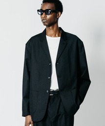 4-BUTTON TAILORED SUIT JACKET WITH 3-BUTTON LOOK