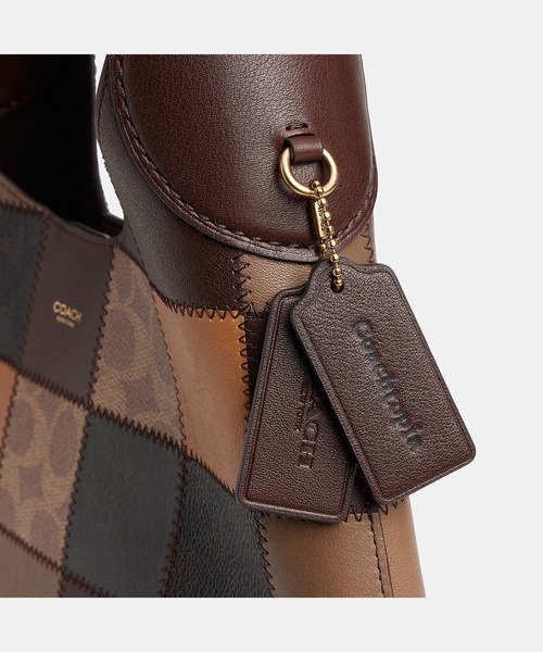 Coachtopia（コーチトピア）の「オルター/エゴ スモール スラウチー ショルダー バッグ（ショルダーバッグ・レディース・ブラウン系その他・ONE）」の10枚目の写真