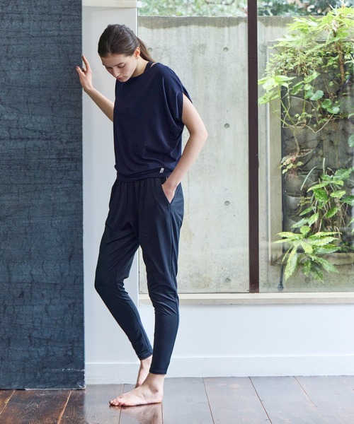 Julier Yoga and Relax(ジュリエヨガアンドリラックス)の「Julier ストレッチベア天竺プルオーバー(Tシャツ/カットソー・レディース・ピンク系その他/ホワイト/ブラック・FREE)」の8枚目の写真