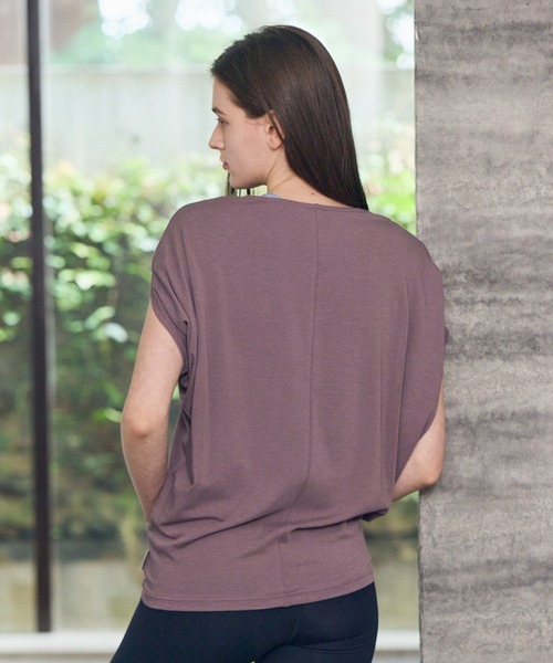 Julier Yoga and Relax(ジュリエヨガアンドリラックス)の「Julier ストレッチベア天竺プルオーバー(Tシャツ/カットソー・レディース・ピンク系その他/ホワイト/ブラック・FREE)」の10枚目の写真