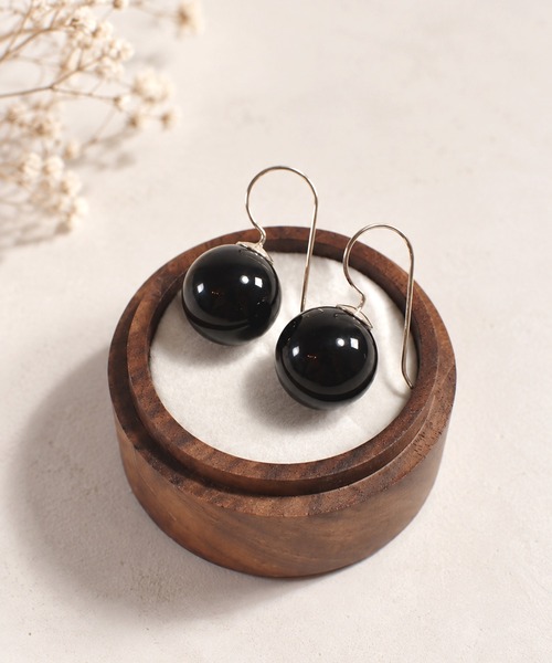 CERCA（チェルカ）の「HaRu*/天然石 大粒オニキス 14mm フックピアス / 14KGF・シルバー（ピアス（両耳用）・レディース・B/A・FREE）」の2枚目の写真