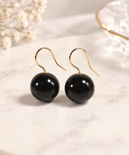 CERCA（チェルカ）の「HaRu*/天然石 大粒オニキス 14mm フックピアス / 14KGF・シルバー（ピアス（両耳用）・レディース・B/A・FREE）」の4枚目の写真