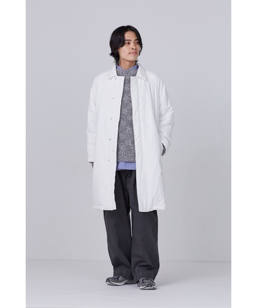 Y(ワイ)の「Y / ORGANIC COTTON / POLYESTER PADDING CO(ダウンジャケット/コート・メンズ・ホワイト/ネイビー・MEDIUM/SMALL/LARGE)」の9枚目の写真