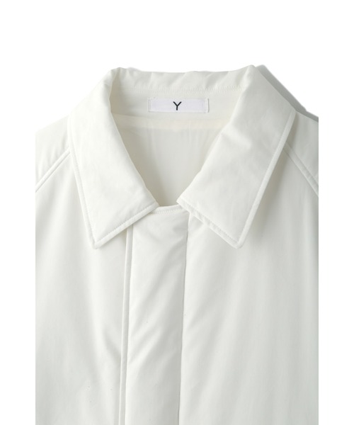 Y(ワイ)の「Y / ORGANIC COTTON / POLYESTER PADDING CO(ダウンジャケット/コート・メンズ・ホワイト/ネイビー・MEDIUM/SMALL/LARGE)」の14枚目の写真