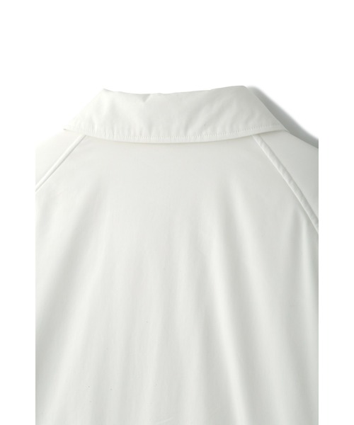 Y(ワイ)の「Y / ORGANIC COTTON / POLYESTER PADDING CO(ダウンジャケット/コート・メンズ・ホワイト/ネイビー・MEDIUM/SMALL/LARGE)」の15枚目の写真