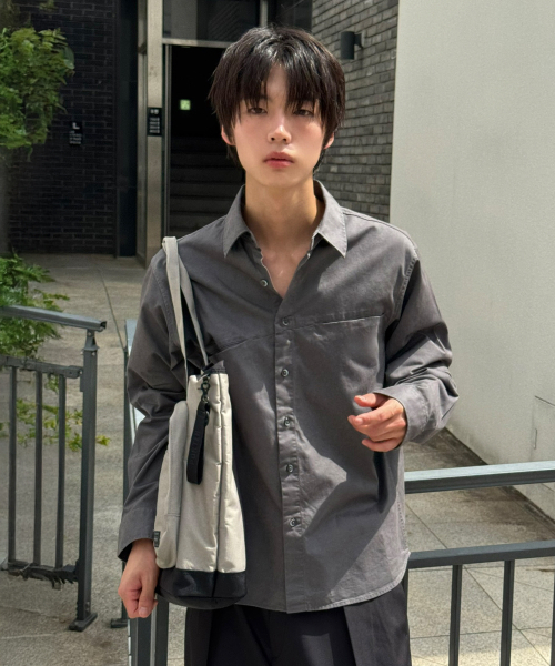 SIGNATURE（シグネチャ）の「カーブドパネルシャツ[グレー]（シャツ/ブラウス・レディース・その他・MEDIUM/LARGE）」の2枚目の写真