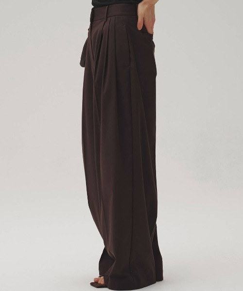 TODAYFUL(トゥデイフル)の「【TODAYFUL/トゥデイフル】Lightweight Tuck Trousers/ライトウェイトタックトラウザーパンツ(スラックス・レディース・ブラウン/ブラック・36/38)」の12枚目の写真
