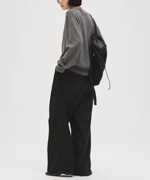 TODAYFUL(トゥデイフル)の「【TODAYFUL/トゥデイフル】Lightweight Tuck Trousers/ライトウェイトタックトラウザーパンツ(スラックス・レディース・ブラウン/ブラック・36/38)」の9枚目の写真