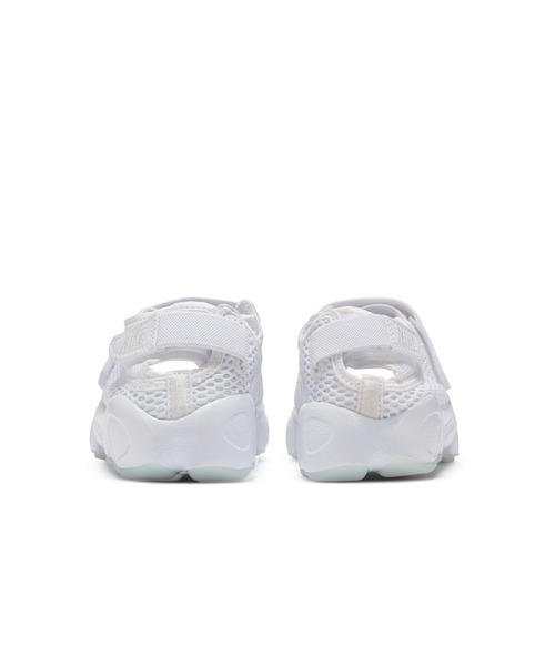 NIKE(ナイキ)の「WMNS AIR RIFT BR 848386-100(サンダル・レディース・ホワイト・24.0cm/26.0cm/27.0cm/29.0cm/25.0cm/28.0cm/23.0cm/22.0cm)」の5枚目の写真