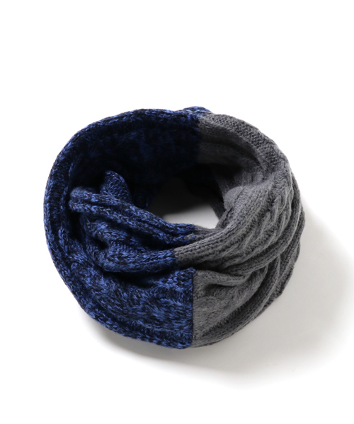BEAMS（ビームス）の「BEAMS / ケーブル×ミックス 2トーン スヌード 16FW（ストール/ショール・メンズ・ネイビー/グレー/ブラック・ONE SIZE）」の2枚目の写真