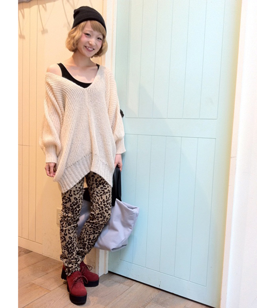 Kastane（カスタネ）の「バックリボンチュニック（ニット/セーター・レディース・ベージュ/ネイビー/ピンク/オレンジ・FREE）」の10枚目の写真