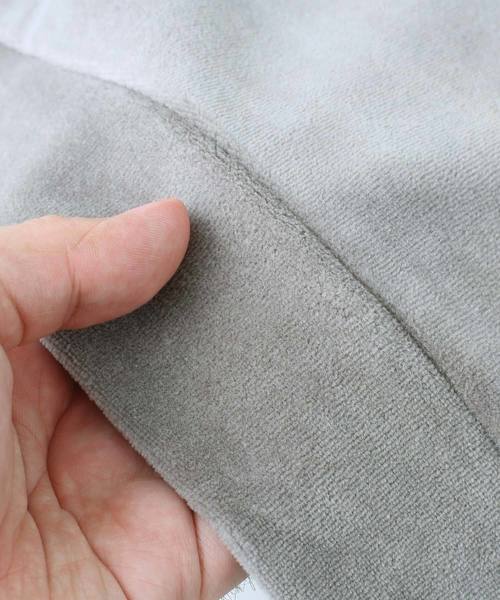 MONO-MART（モノマート）の「オーバーサイズ シルキーベロア プルオーバースウェット（スウェット・メンズ・ブラック/パープル/ネイビー/グレー/キャメル/ワイン・FREE）」の22枚目の写真