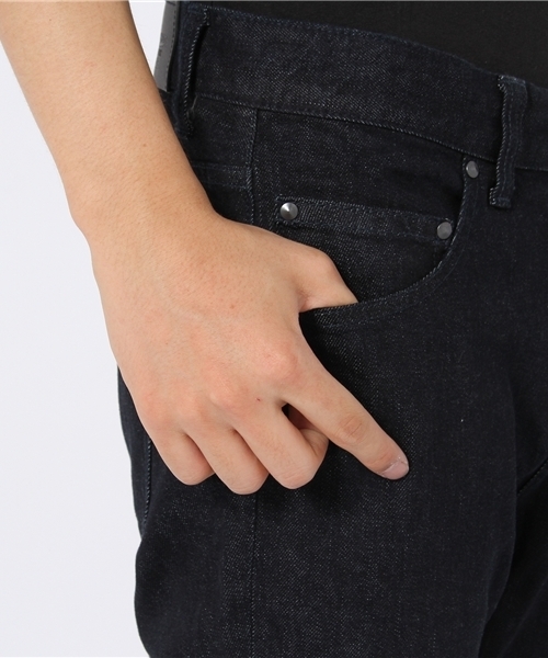 MIDWEST(ミッドウエスト)の「DIET BUTCHER SLIM SKIN ルーズフィットデニム(その他パンツ・メンズ・ブラック/ダークブルー・1/2)」の7枚目の写真