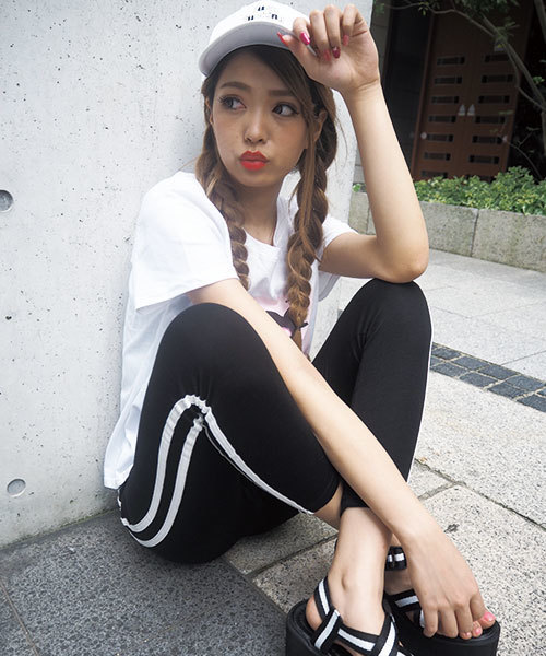 SPIGA(スピーガ)の「ライン入りレギパン(その他パンツ・レディース・ブラック/グレー/レッド・FREE)」の22枚目の写真