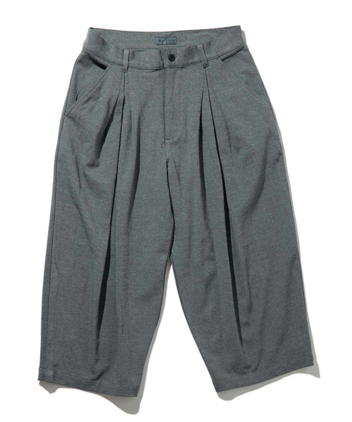 glamb（グラム）の「Tuck cropped pants /　タッククロップドパンツ（その他パンツ・メンズ・グレー/ブラック・2/4/0/3/1）」の8枚目の写真