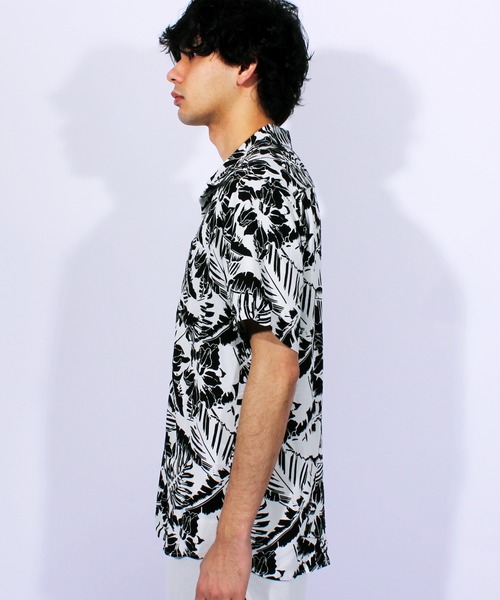 8(eight)(エイト)の「アロハシャツ 半袖 花柄 レーヨン(シャツ/ブラウス・メンズ・ホワイト/ホワイト×ブラック/ブラック/ブラック×ホワイト・MEDIUM/LARGE/X-LARGE)」の9枚目の写真