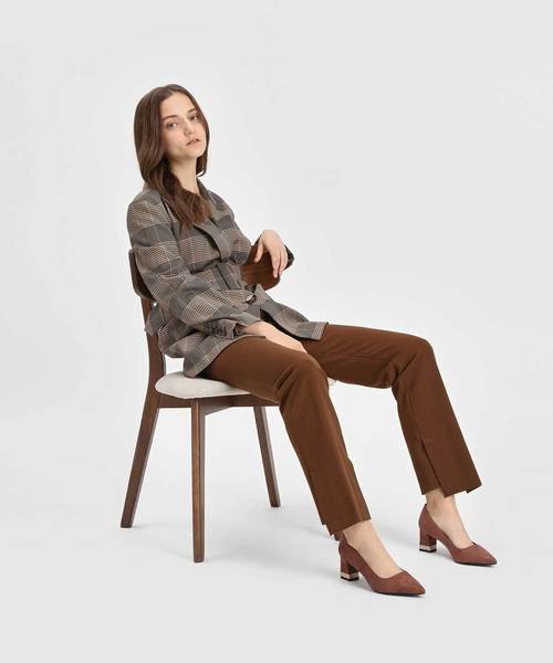 CHARLES & KEITH（チャールズ & キース）の「メタリックアクセントヒールパンプス / Metallic Accent Heel Pumps（パンプス・レディース・ブラック/ダークブルー/スモークピンク/バーガンディー/グレー・22.5cm/23cm/23.5cm/24.5cm/25cm/22cm）」の19枚目の写真