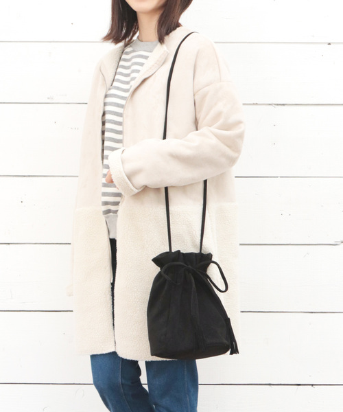 SESTO（セスト）の「ナチュラルカラー巾着ショルダーバッグ（ショルダーバッグ・レディース・キャメル/ブラック/アイボリー・ONESIZE）」の8枚目の写真