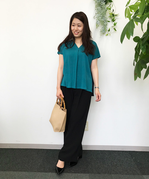 A/C DESIGN BY ALPHA CUBIC（エーシーデザインバイアルファキュービック）の「配色ニットプルオーバー（ニット/セーター・レディース・サックスブルー/グリーン・M size/L size）」の17枚目の写真