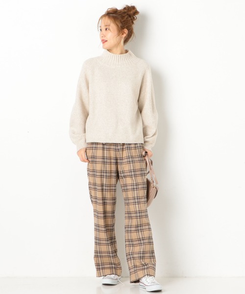 archives（アルシーヴ）の「4者混ワイドネックプルオーバー（ニット/セーター・レディース・チャコールグレー/ベージュ/レッド/オフホワイト/ブルー・MEDIUM）」の12枚目の写真