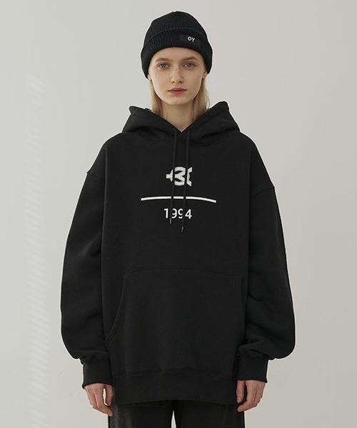 OY（オーワイ）の「ロゴナンバープルオーバーパーカー/フーディー（パーカー・メンズ・ブラック/ホワイト/グレー/ベージュ/ダークブルー・2/1）」の10枚目の写真