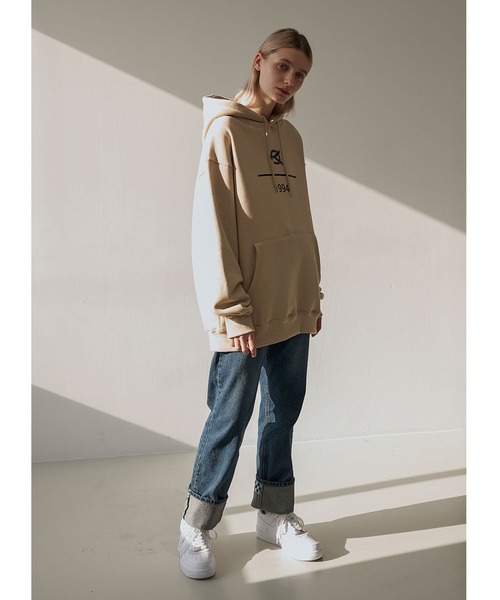 OY（オーワイ）の「ロゴナンバープルオーバーパーカー/フーディー（パーカー・メンズ・ブラック/ホワイト/グレー/ベージュ/ダークブルー・2/1）」の20枚目の写真